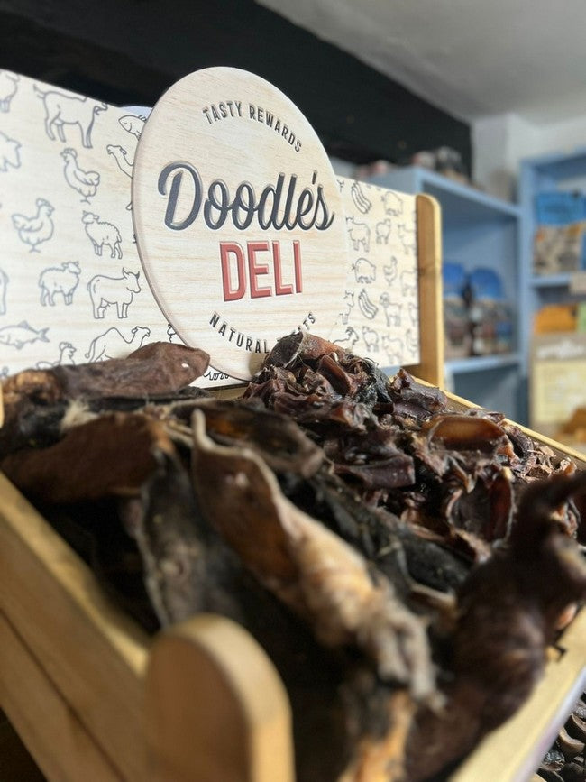 Doodles Deli Air Dried Meaty Beef with Garlic Stick GF 1KG